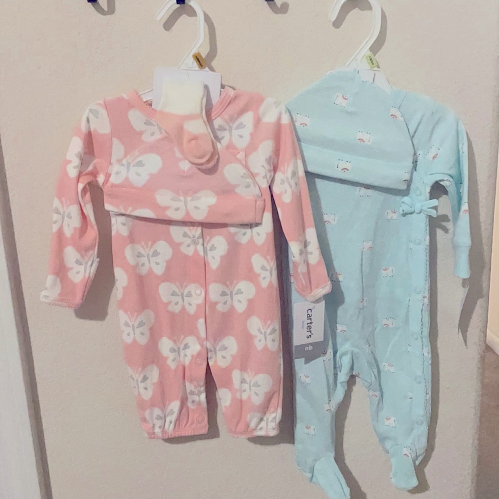 Carter’s newborn outfits